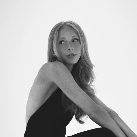 Meet your Posher, Gracie - Picture 1 of 1